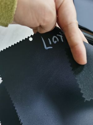 Durable Fire PVC Leather Wear Resistant Classic Litchi Grain Pattern For Car Seat